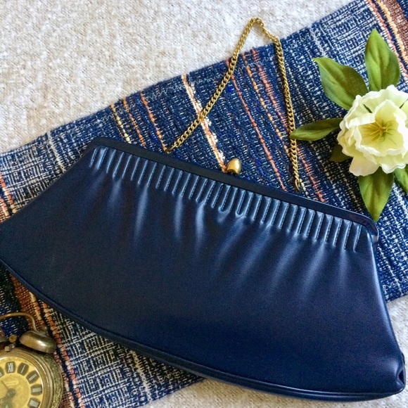 MB MARKAY Handbags - Vintage blue clutch